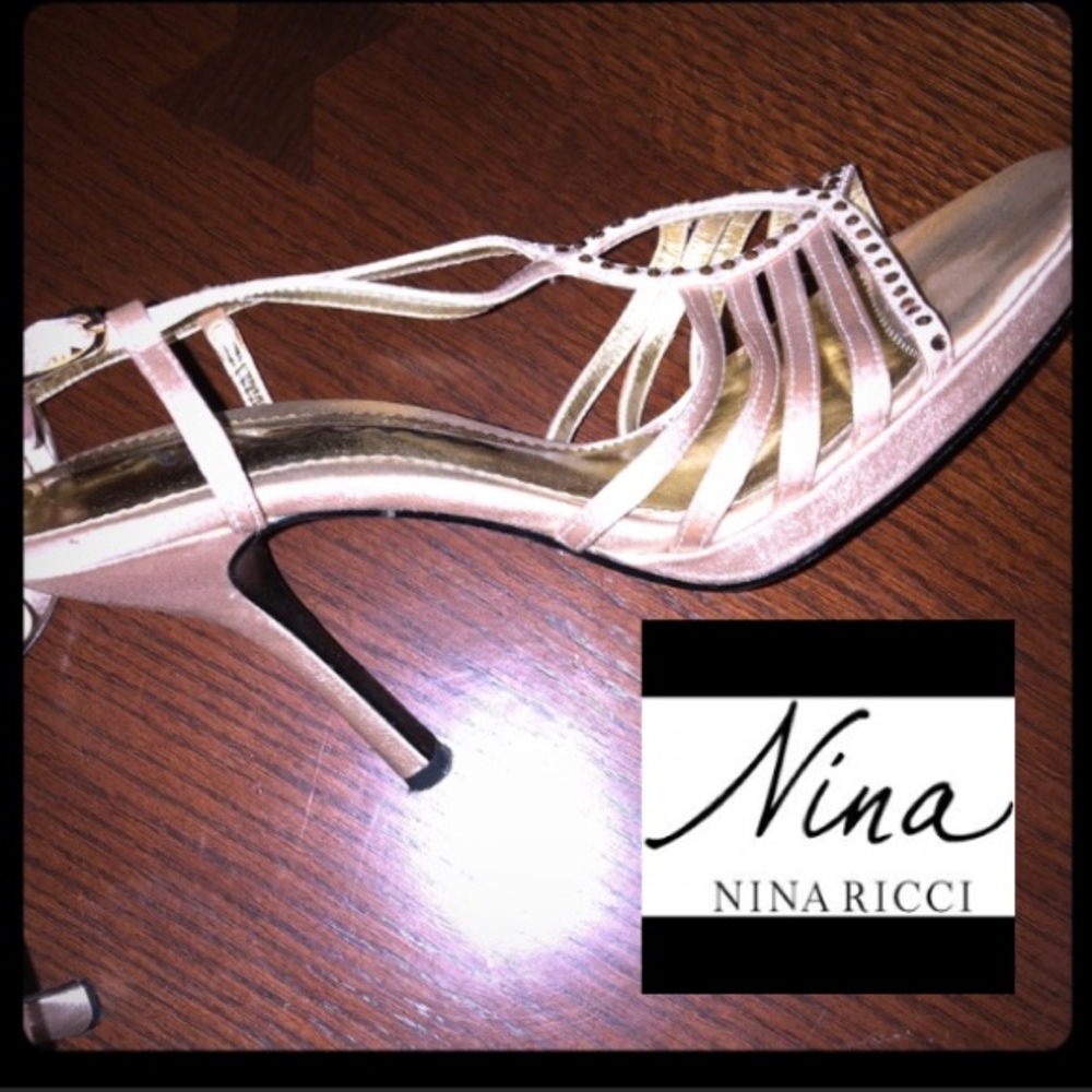 NINA Gold sandals w/rhinestones - Picture 1 of 5